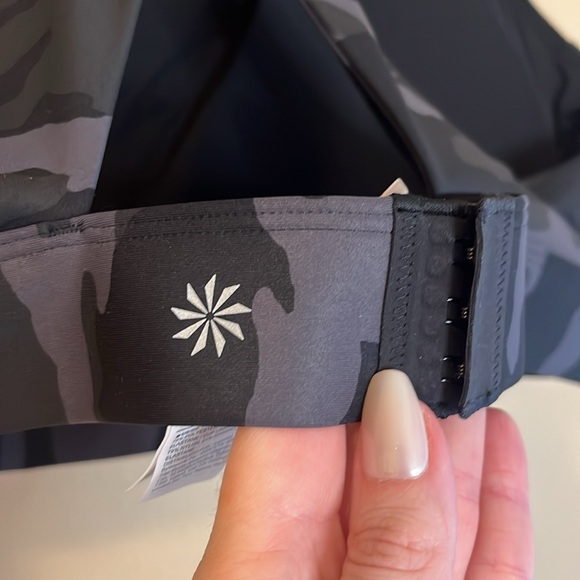NWT Athleta Ultimate Camo Printed Bra D-DD 3X Grey Black Sports Athletic - Picture 4 of 11